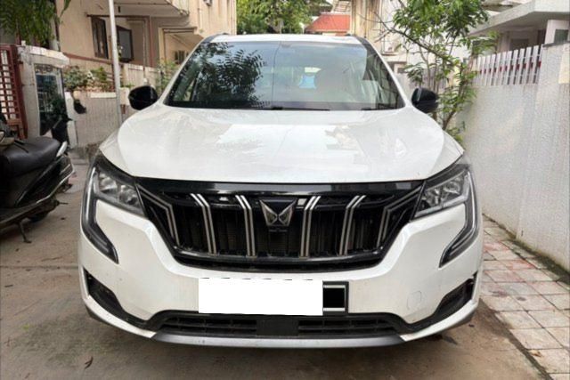 Second-hand 2025 Mahindra XUV700 AX5 S 7 Str Diesel AT for sale in Ahmedabad