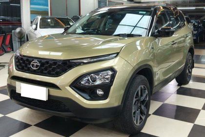 2022 Tata Safari XZA AT बीएस6