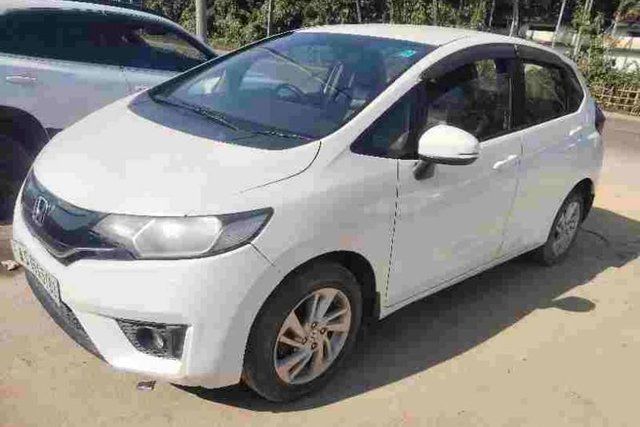 Honda Jazz 1.2 V i VTEC Second-hand 2015 Honda Jazz 1.2 V i VTEC for sale in Karimganj