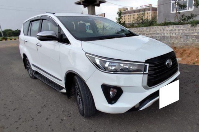 Toyota Innova Crysta 2.4 जी 7 STR Second-hand 2021 Toyota Innova Crysta 2.4 जी 7 STR for sale in Hyderabad