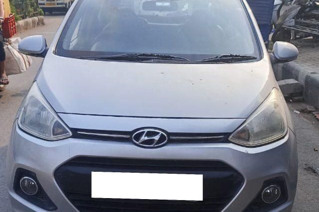 Hyundai Grand i10 CRDi Asta Option Second-hand 2015 Hyundai Grand i10 CRDi Asta Option for sale in Surat