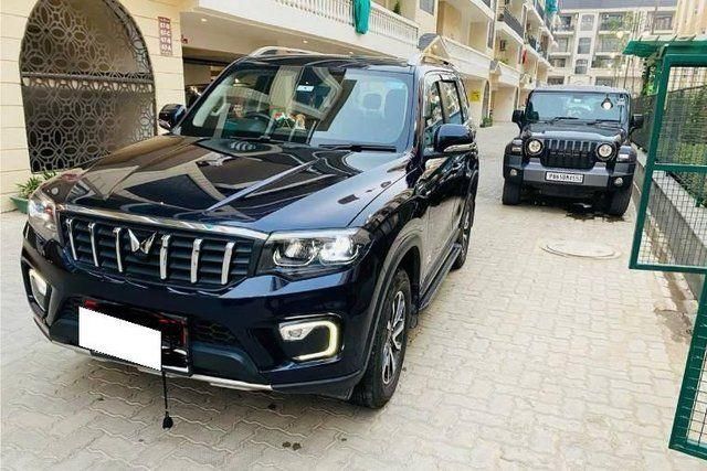 Second-hand 2024 Mahindra Scorpio N Z8L 6 Str AT 2023-2025 for sale in Zirakpur