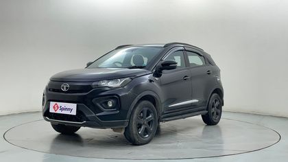 2022 टाटा नेक्सन XZA Plus Dark Edition