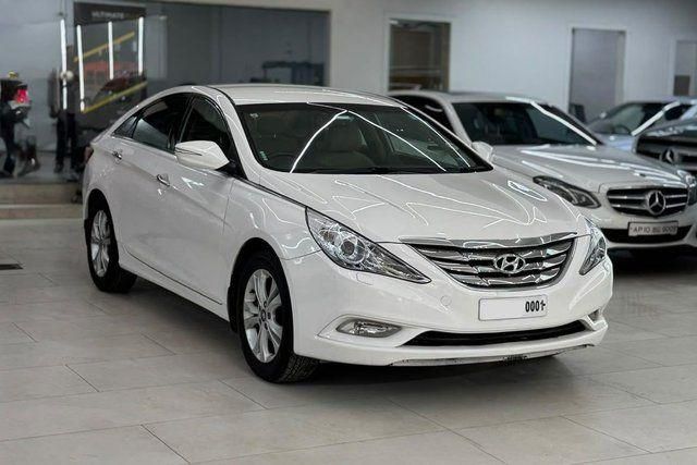 Hyundai Sonata 2.4 GDi MT Second-hand 2012 Hyundai Sonata 2.4 GDi MT for sale in Hyderabad