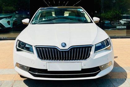 2019 स्कोडा सुपर्ब LK 1.8 TSI AT