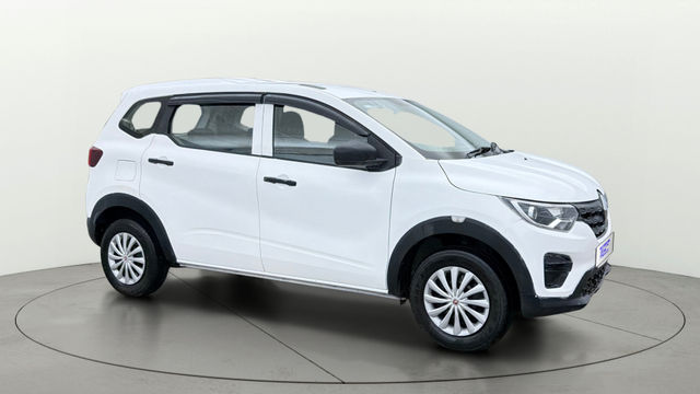 Renault Triber RXE Second-hand 2025 Renault Triber RXE for sale in New Delhi