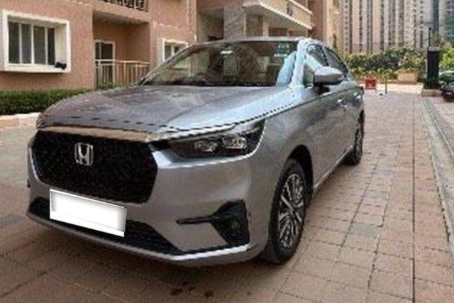 Honda Amaze ZX CVT Second-hand 2026 Honda Amaze ZX CVT for sale in Bangalore
