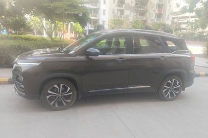 2023 MG Hector Plus 1.5 Turbo Sharp Pro CVT 7 Str BSVI