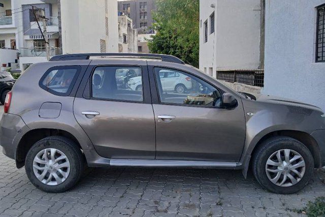 Nissan Terrano XL Plus 85 PS Second-hand 2014 Nissan Terrano XL Plus 85 PS for sale in Rajkot