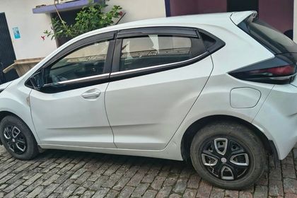 2021 Tata Altroz XE BSVI