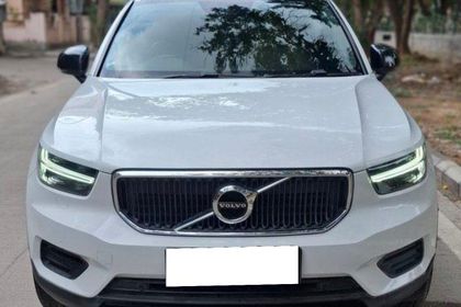 2018 Volvo XC40 D4 R-Design