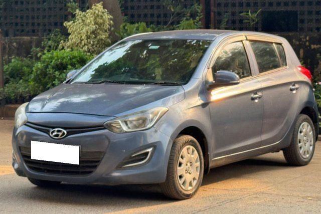 Hyundai i20 मैग्ना ऑप्शनल 1.2 Second-hand 2013 Hyundai i20 मैग्ना ऑप्शनल 1.2 for sale in Mumbai