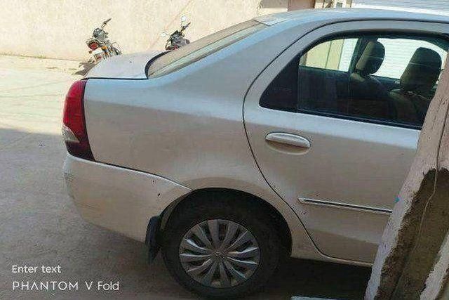 Toyota Etios GD Xclusive Edition Second-hand 2013 Toyota Etios GD Xclusive Edition for sale in Ahmedabad