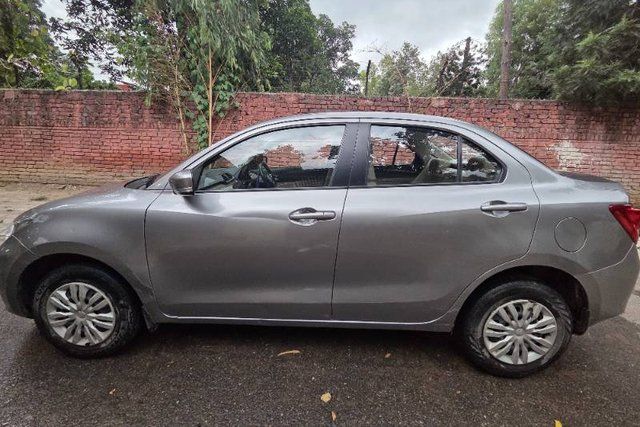 Maruti Suzuki Dzire वीएक्सआई बीएस6 Second-hand 2021 Maruti Suzuki Dzire वीएक्सआई बीएस6 for sale in Chandigarh