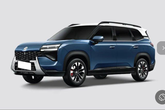 Second-hand 2026 MG Hector Tomahawk PHEV Exclusive 7-Seater for sale in New Delhi