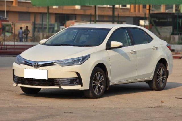 Toyota Corolla Altis VL AT Second-hand 2017 Toyota Corolla Altis VL AT for sale in Mira Road