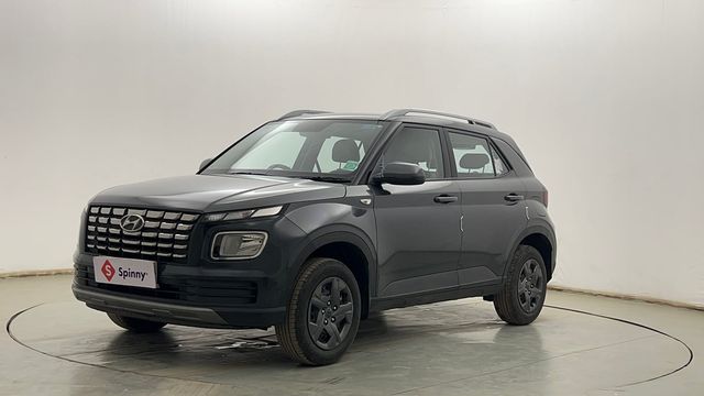 Second-hand 2024 Hyundai Venue S 2023-2025 for sale in Kolkata