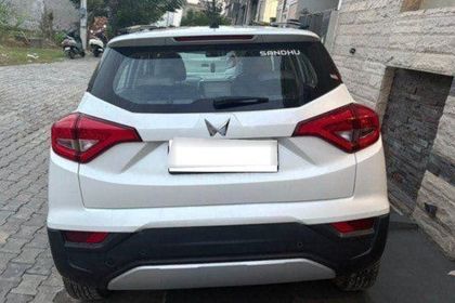 2024 Mahindra XUV300 W8 डीजल