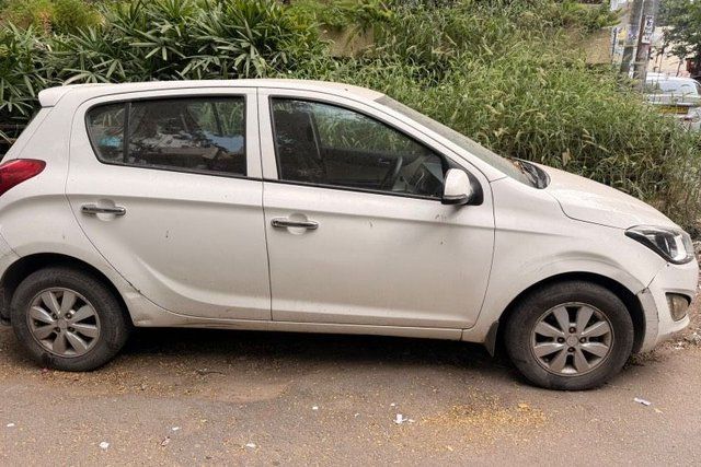 Second-hand 2014 Hyundai i20 एस्टा 1.2 for sale in Hyderabad