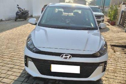 2025 Hyundai Aura एस सीएनजी