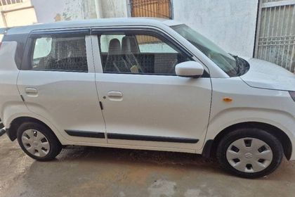 2024 Maruti Suzuki Wagon R वीएक्सआई सीएनजी