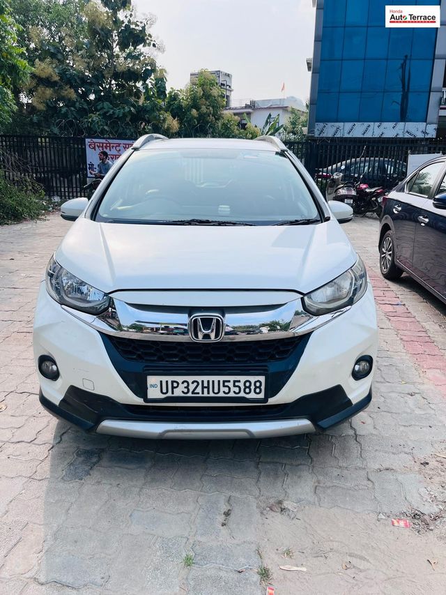 Second-hand 2017 Honda WR-V i-DTEC वीएक्स for sale in Lucknow