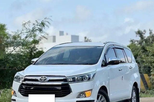 Toyota Innova Crysta 2.4 VX MT BSIV Second-hand 2019 Toyota Innova Crysta 2.4 VX MT BSIV for sale in Nashik