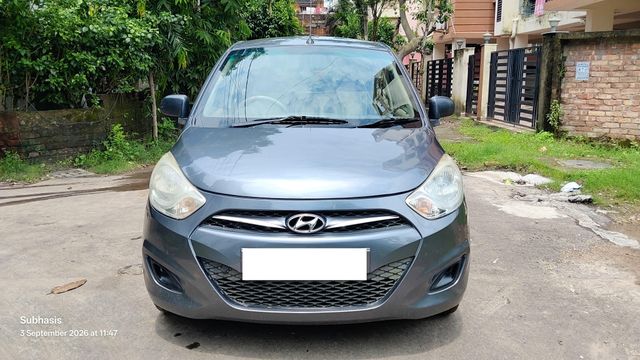 Hyundai i10 Magna 1.1L Second-hand 2015 Hyundai i10 Magna 1.1L for sale in Kolkata