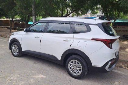 2022 Kia Carens प्रेस्टीज बीएस6