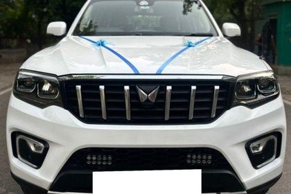 2023 Mahindra Scorpio N Z8L डीजल AT 2023-2025