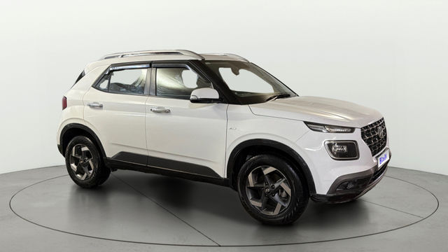 Second-hand 2020 Hyundai Venue एसएक्स प्लस टर्बो DCT बीएस4 for sale in New Delhi