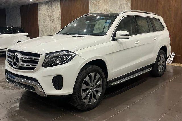 Mercedes-Benz GLS 400 4MATIC Second-hand 2017 Mercedes-Benz GLS 400 4MATIC for sale in New Delhi