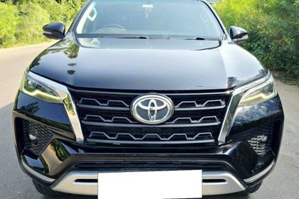 2023 Toyota Fortuner 4X2 Diesel AT