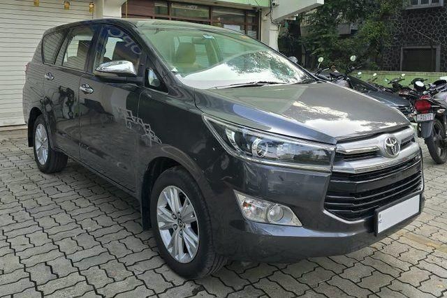 Toyota Innova Crysta 2.4 जेडएक्स MT बीएस4 Second-hand 2018 Toyota Innova Crysta 2.4 जेडएक्स MT बीएस4 for sale in Pune
