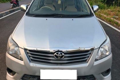 2013 Toyota Innova 2.5 G (Diesel) 8 Seater