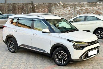 2024 Kia Carens लक्ज़री प्लस डीजल AT