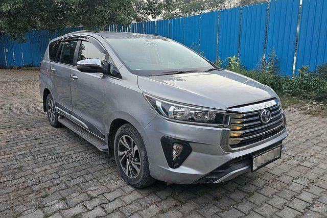 Toyota Innova Crysta 2.4 GX 7 STR AT Second-hand 2022 Toyota Innova Crysta 2.4 GX 7 STR AT for sale in New Delhi