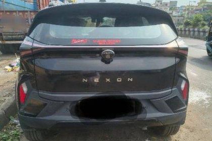 2025 Tata Nexon क्रिएटिव प्लस एस डार्क