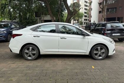 2017 हुंडई वरना CRDi 1.6 SX Option