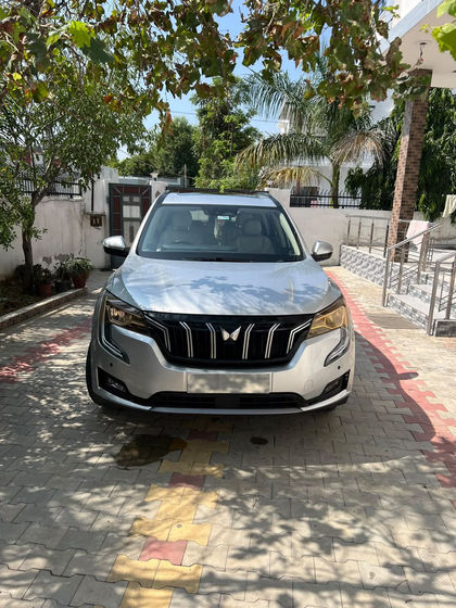 2022 Mahindra XUV700 AX7 Diesel AT BSVI