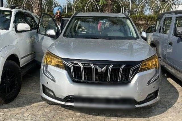 Mahindra XUV700 AX7 Diesel AT BSVI Second-hand 2022 Mahindra XUV700 AX7 Diesel AT BSVI for sale in Ludhiana