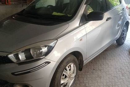2016 Tata Tiago 1.2 Revotron एक्सई