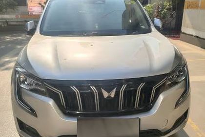 2023 Mahindra XUV700 AX7 7Str Diesel AT