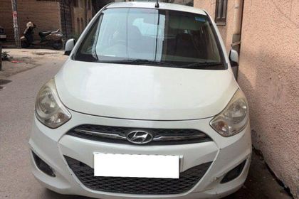 2012 हुंडई आई10 Magna