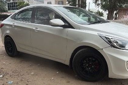 2011 Hyundai Verna 1.6 एसएक्स