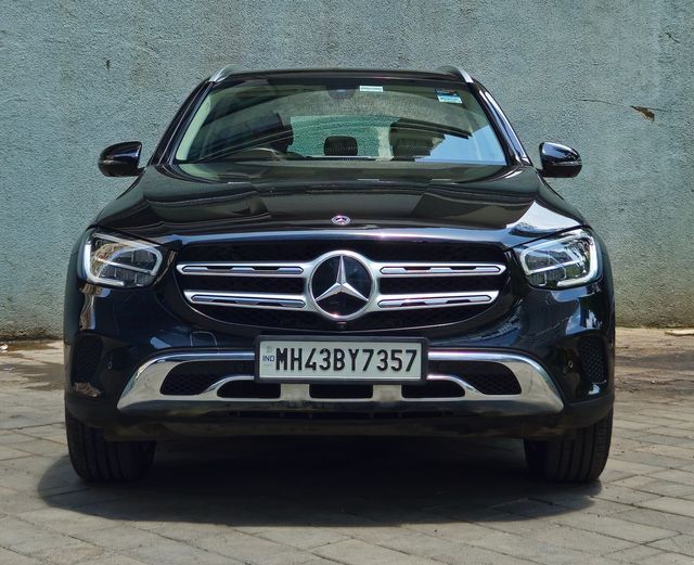 Mercedes-Benz GLC 220d 4MATIC Second-hand 2022 Mercedes-Benz GLC 220d 4MATIC for sale in Mumbai