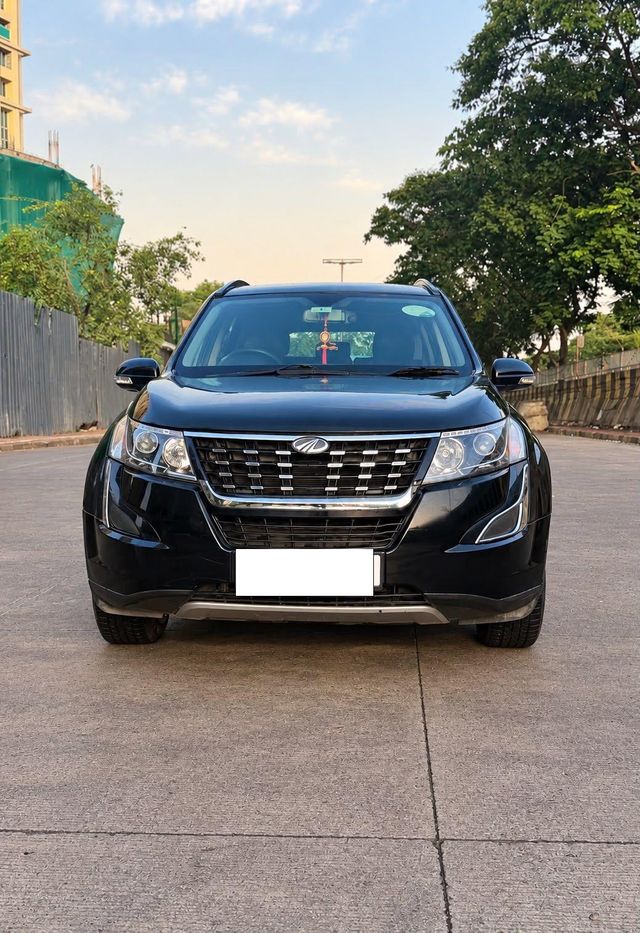 Second-hand 2018 Mahindra XUV500 W7 बीएस4 for sale in Mumbai