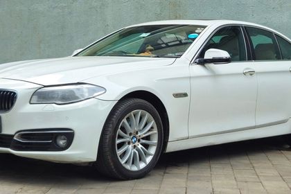 2014 BMW 5 Series 520d लक्ज़री Line