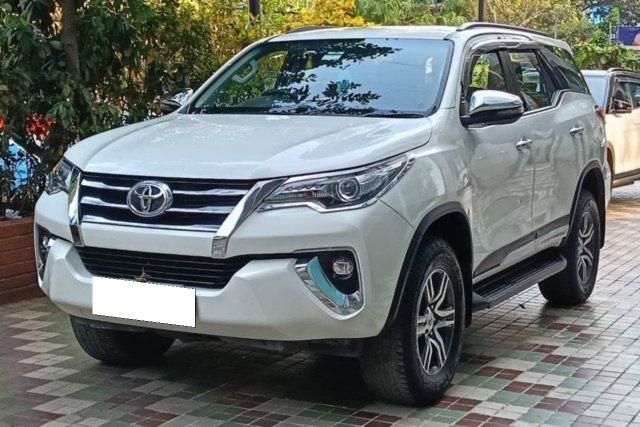 Toyota Fortuner 2.8 2WD MT Second-hand 2020 Toyota Fortuner 2.8 2WD MT for sale in Mumbai