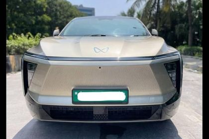 2025 Mahindra XEV 9e पैक थ्री 11.2किलोवाट चार्जर